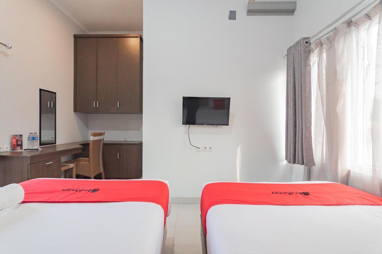 Reddoorz Plus Syariah @ Tuparev Cirebon 3 Exteriér fotografie