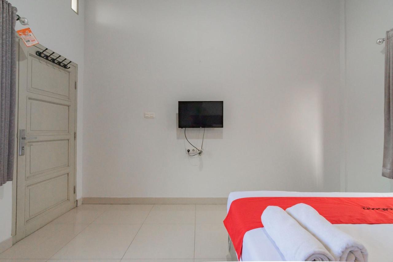 Reddoorz Plus Syariah @ Tuparev Cirebon 3 Exteriér fotografie